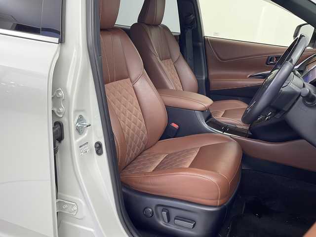 トヨタ ハリアー プレミアム 茨城県 2018(平30)年 7.5万km ホワイトパールクリスタルシャイン １０型ナビ　フルセグＴＶ　バックモニター　衝突軽減ブレーキ　電動リアゲート　ビルドインＥＴＣ　茶革シート　ＬＥＤヘッドライト　フォグランプ　純正１８インチアルミホイール　追従クルコン　横滑り防止装置