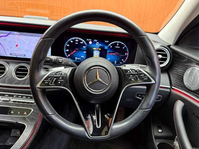 メルセデス・ベンツ Ｍ・ベンツ Ｅ２２０ｄ 4マチック オールテレイン 千葉県 2021(令3)年 4.3万km ヒヤシンスレッド エクスクルーシブＰＫＧ　/パノラマＳＲ　/黒革　/Ｂｕｒｍｅｓｔｅｒサウンド　/ＡＣＣ　/ＨＵＤ　/ナビ　/ＴＶ　/３６０°ＣａｒＰｌａｙ　/シートヒーター　/ベンチレーション　/ＲＳＰ　/１オーナー　/ＥＴＣ　/ドラレコ