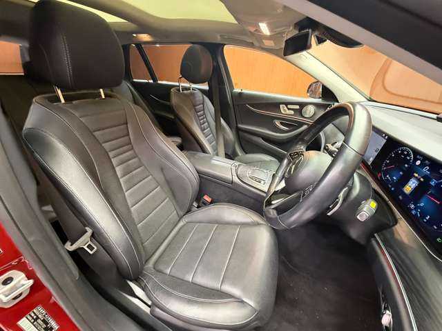 メルセデス・ベンツ Ｍ・ベンツ Ｅ２２０ｄ 4マチック オールテレイン 千葉県 2021(令3)年 4.3万km ヒヤシンスレッド エクスクルーシブＰＫＧ　/パノラマＳＲ　/黒革　/Ｂｕｒｍｅｓｔｅｒサウンド　/ＡＣＣ　/ＨＵＤ　/ナビ　/ＴＶ　/３６０°ＣａｒＰｌａｙ　/シートヒーター　/ベンチレーション　/ＲＳＰ　/１オーナー　/ＥＴＣ　/ドラレコ