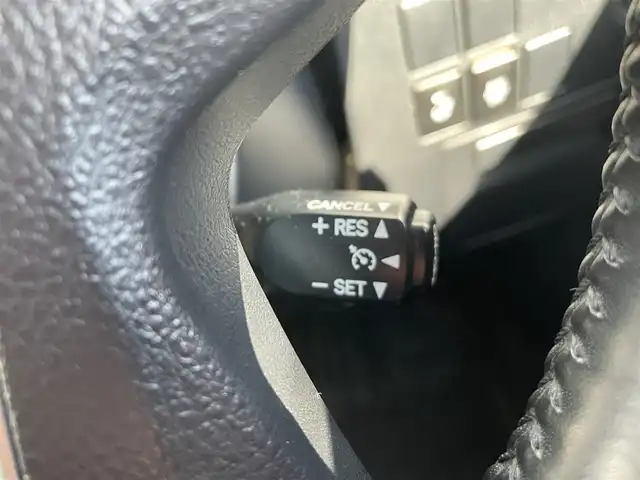 トヨタ ヴェルファイア Z Gエディション 千葉県 2016(平28)年 11.1万km ホワイトパールクリスタルシャイン ユーザー買取車両/純正フリップダウンモニター/純正9インチナビ/・フルセグ/BT/DVD/CD/バックカメラ/ステアリングスイッチ/MTモード/クルーズコントロール/両側パワースライドドア/ハーフレザーシート/パワーシート(D/N席)/D席3メモリシート/ステアリングヒーター/LEDヘッドライト/オートライト/フォグライト/スマートキー/プッシュスタート/純正フロアマット/純正18インチAW