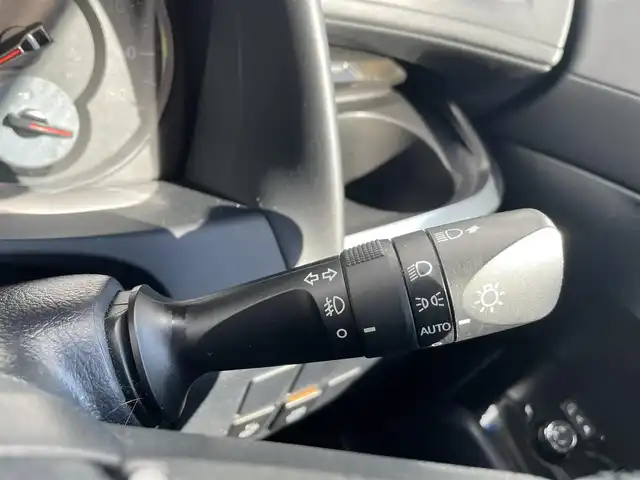 トヨタ ヴェルファイア Z Gエディション 千葉県 2016(平28)年 11.1万km ホワイトパールクリスタルシャイン ユーザー買取車両/純正フリップダウンモニター/純正9インチナビ/・フルセグ/BT/DVD/CD/バックカメラ/ステアリングスイッチ/MTモード/クルーズコントロール/両側パワースライドドア/ハーフレザーシート/パワーシート(D/N席)/D席3メモリシート/ステアリングヒーター/LEDヘッドライト/オートライト/フォグライト/スマートキー/プッシュスタート/純正フロアマット/純正18インチAW