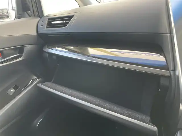 トヨタ ヴェルファイア Z Gエディション 千葉県 2016(平28)年 11.1万km ホワイトパールクリスタルシャイン ユーザー買取車両/純正フリップダウンモニター/純正9インチナビ/・フルセグ/BT/DVD/CD/バックカメラ/ステアリングスイッチ/MTモード/クルーズコントロール/両側パワースライドドア/ハーフレザーシート/パワーシート(D/N席)/D席3メモリシート/ステアリングヒーター/LEDヘッドライト/オートライト/フォグライト/スマートキー/プッシュスタート/純正フロアマット/純正18インチAW