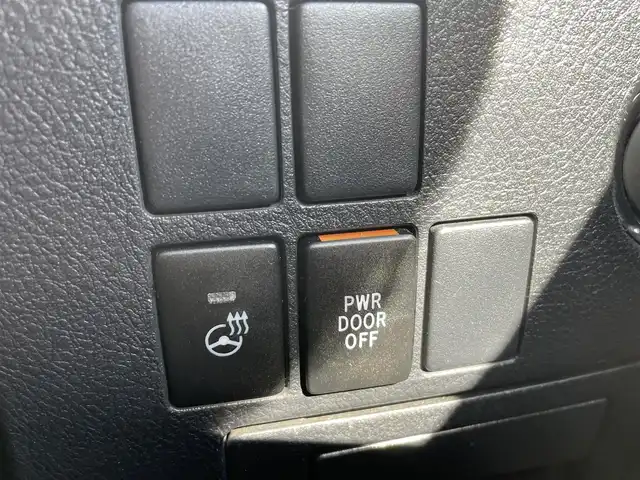 トヨタ ヴェルファイア Z Gエディション 千葉県 2016(平28)年 11.1万km ホワイトパールクリスタルシャイン ユーザー買取車両/純正フリップダウンモニター/純正9インチナビ/・フルセグ/BT/DVD/CD/バックカメラ/ステアリングスイッチ/MTモード/クルーズコントロール/両側パワースライドドア/ハーフレザーシート/パワーシート(D/N席)/D席3メモリシート/ステアリングヒーター/LEDヘッドライト/オートライト/フォグライト/スマートキー/プッシュスタート/純正フロアマット/純正18インチAW