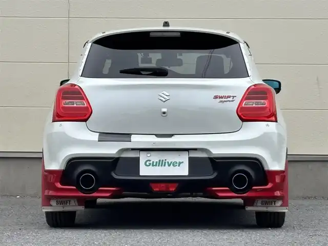 スズキ スイフト スポーツ 茨城県 2019(令1)年 7万km ピュアホワイトP 純正ナビ/(CD/DVD/TV/Bluetooth)/SilkBlazeスポイラー/サブウーファー（ts-wx610a）/スロットルコントローラー（pivot 3-drive pro）/ターボ計（DF19502)/レーダー探知機（AR-W55GA）/社外マフラー（ROSSO MODELLO）/室内LEDライト/xiangshangボンネットダンパー/パドルシフト/全方位カメラ/レーダークルーズコントロール/前後ドライブレコーダー/シートヒーター/レーンキープアシスト/スペアキー/衝突被害軽減ブレーキ/純正17インチアルミホイール