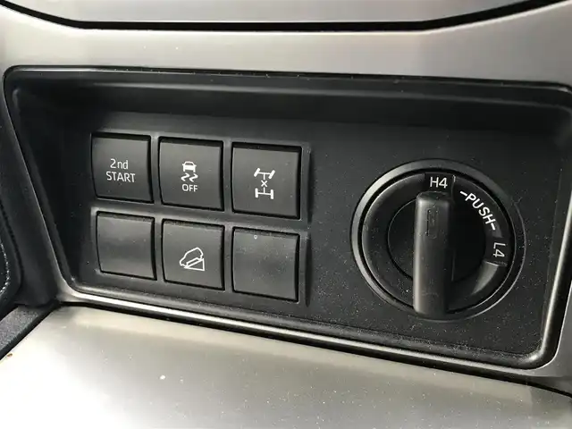 トヨタ ランドクルーザー プラド TX Lパッケージ 富山県 2021(令3)年 4.2万km ホワイトパールクリスタルシャイン 4WD/サンルーフ/純正ナビ/フルセグTV/Bluetooth/バックカメラ/ドライブレコーダー/プリクラッシュセーフティ/クリアランスソナー/コーナーセンサー/レーダークルーズコントロール/レザーシート/パワーシート/シートヒーター／エアシート/ルーフレール/ETC