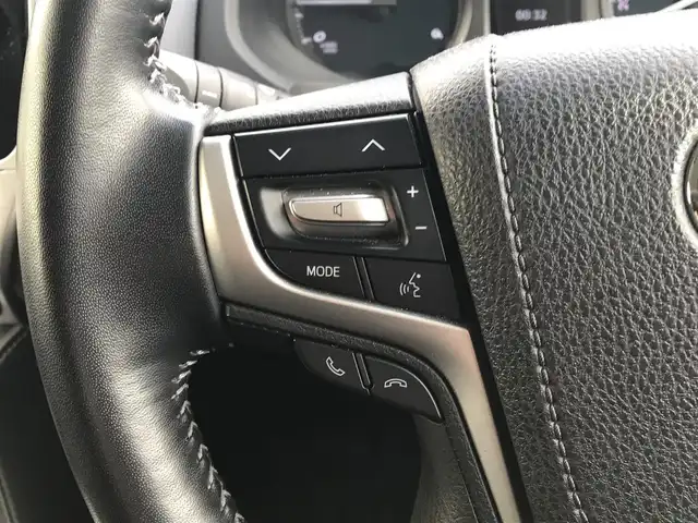 トヨタ ランドクルーザー プラド TX Lパッケージ 富山県 2021(令3)年 4.2万km ホワイトパールクリスタルシャイン 4WD/サンルーフ/純正ナビ/フルセグTV/Bluetooth/バックカメラ/ドライブレコーダー/プリクラッシュセーフティ/クリアランスソナー/コーナーセンサー/レーダークルーズコントロール/レザーシート/パワーシート/シートヒーター／エアシート/ルーフレール/ETC