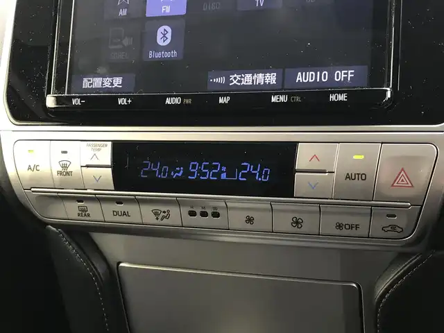 トヨタ ランドクルーザー プラド TX Lパッケージ 富山県 2021(令3)年 4.2万km ホワイトパールクリスタルシャイン 4WD/サンルーフ/純正ナビ/フルセグTV/Bluetooth/バックカメラ/ドライブレコーダー/プリクラッシュセーフティ/クリアランスソナー/コーナーセンサー/レーダークルーズコントロール/レザーシート/パワーシート/シートヒーター／エアシート/ルーフレール/ETC