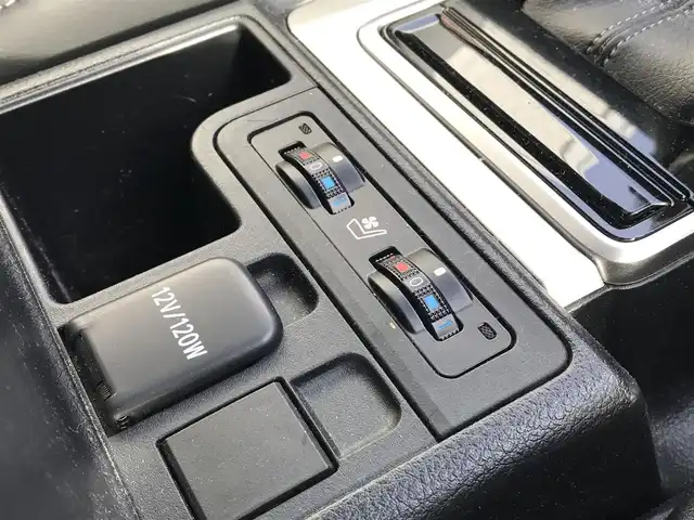 トヨタ ランドクルーザー プラド TX Lパッケージ 富山県 2021(令3)年 4.2万km ホワイトパールクリスタルシャイン 4WD/サンルーフ/純正ナビ/フルセグTV/Bluetooth/バックカメラ/ドライブレコーダー/プリクラッシュセーフティ/クリアランスソナー/コーナーセンサー/レーダークルーズコントロール/レザーシート/パワーシート/シートヒーター／エアシート/ルーフレール/ETC