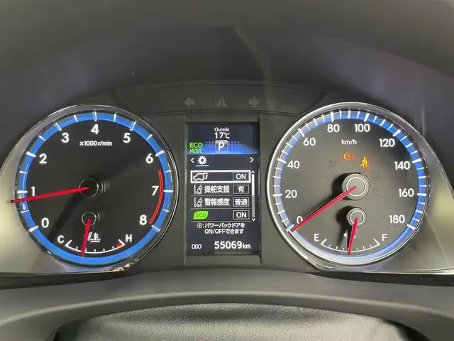 トヨタ ハリアー プレミアム 富山県 2017(平29)年 5.5万km ブラック 純正9型ナビ（AM/FM/DVD/BT/フルセグ）/バックカメラ/ビルトインETC/ハーフレザーシート/D席パワーシート/衝突被害軽減システム/クルーズコントロール/レーンキープアシスト/横滑り防止装置/アイドリングストップ/オートLEDライト/オートマチックハイビーム/フォグライト/純正アルミホイール/純正フロアマット/ウッドコンビステアリング/ステアリングスイッチ/スマートキー