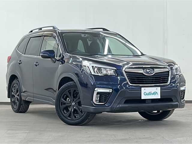 スバル フォレスター プレミアム 道央・札幌 2020(令2)年 8.2万km ダークブルーパール /ワンオーナー//純正8インチDIATONE SOUNDナビ/BT/CD/DVD/フルセグ/SD/USB/Apple Car　Play//フロント・サイド・バックカメラ//アイサイトVer3//全車速追従クルーズコントロール//BSM//純正前方ドライブレコーダー//純正ビルトインETC//デジタルインナーミラー//D/N席パワーシート（D席メモリ機能付き）//全席シートヒーター//ステアリングヒーター//LEDヘッドライト＋LEDフォグランプ//電動パーキングブレーキ//ルーフレール//トノカバー//純正ドアバイザー//純正フロアマット//純正ラゲッジマット//純正18インチAW//スペアタイヤ//保証書・取扱説明書//R3/R4/R5点検記録簿フルセグテレビ