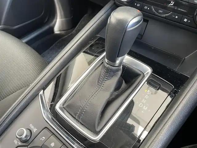 マツダ ＣＸ－５ XD プロアクティブ 兵庫県 2017(平29)年 2.6万km スノーフレイクホワイトパールマイカ 純正メーカーナビ/（CD/DVD/BT/フルセグTV）/バックカメラ/衝突軽減ブレーキ/レーンキーピングサポート/BSM/コーナーセンサー/LEDヘッドライト/AUTOライト/TCS/ETC/スマートキー/スペアキー/保証書/取扱説明書