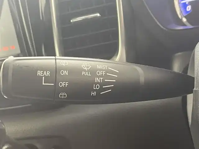 スズキ スペーシア カスタム GS 滋賀県 2016(平28)年 8万km クリスタルホワイトP 禁煙車/社外ナビ/（CD/DVD/SD/Bluetooth/フルセグTV）/ETC/片側パワースライドドア/ステアリングリモコン/D席シートヒーター/シートリフター/レザー調シートカバー/HIDヘッドライト/フォグランプ/オートヘッドライト/アイドリングストップ/スペアキー1本/純正アルミホイール/純正フロアマット/純正ドアバイザー/電動格納ミラー/リアロールサンシェイド