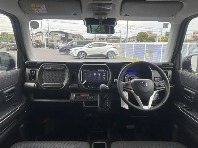 スズキ ハスラー タフワイルド・ターボ 千葉県 2024(令6)年 0.1万km未満 クールカーキPM 純正メーカーOPナビ/(フルセグTV/BT/CD/DVD/FM/AM)/全周囲カメラ/衝突被害軽減システム/車線逸脱警報/クルーズコントロール/横滑り防止装置/アイドリングストップ/LEDヘッドライト/フォグランプ/オートライト/ウィンカーミラー/電動格納ミラー/純正15インチAW/シートヒーター/シートリフター/プッシュスタート/スマートキー/フロアマット/スペアキー/取扱説明書/保証書