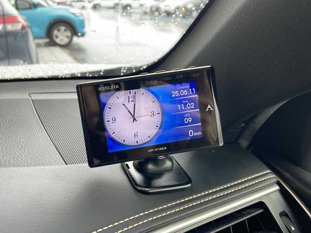 トヨタ ハリアー プレミアム 愛知県 2016(平28)年 5.6万km ホワイトパールクリスタルシャイン 衝突軽減システム/純正SDナビ/レーダークルーズコントロール/フルセグ/CD/Bluetooth/バックカメラ/電動リアゲート/パワーシート/コーナーセンサー/純正アルミホイール/LEDヘッドライト/インテリジェントミラー/オートマチックハイビーム/ETC/ステアリングスイッチ/スマートキー/プッシュスタート
