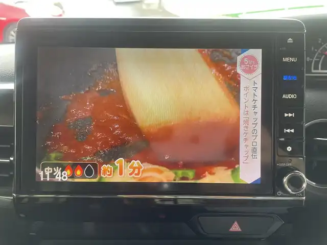 ホンダ Ｎ ＢＯＸ カスタム G EX ターボ ホンダセンシング 秋田県 2017(平29)年 13.3万km プレミアムホワイトパールⅡ (株)IDOMが運営する【じしゃロン秋田店】の自社ローン対象車両になります。こちらは現金またはオートローンご利用時の価格です。自社ローンご希望の方は別途その旨お申付け下さい/メモリナビ/フルセグテレビ/バックカメラ/ウィンカーミラー/クルーズコントロール/ドアバイザー/プッシュスタート/両側パワースライドドア/ETC/スマートキー/シートヒーター/スマートキー