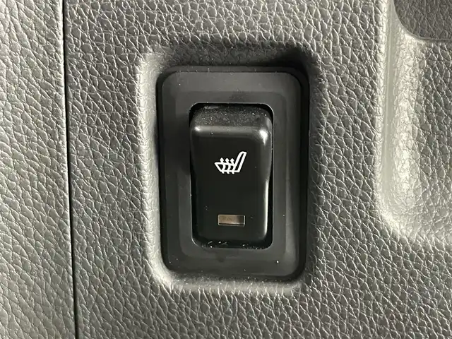 日産 デイズ ルークス ボレロ 愛知県 2019(平31)年 5.5万km ホワイトパール 社外ナビ/フルセグTV/Bluetooth/アラウンドビューモニター/ETC/片側パワースライドドア/コーナーセンサー/衝突軽減ブレーキ/禁煙車/スタッドレスタイヤ積込/レーザー調シート