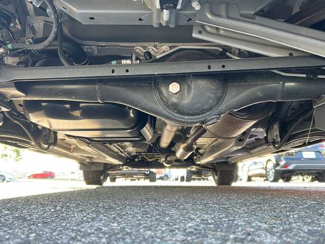三菱 デリカミニ T プレミアム 富山県 2023(令5)年 0.7万km アメジストブラック/シルキーホワイト 4WD/ワンオーナー/デジタルインナーミラー/e-Assist/衝突被害軽減ブレーキ/踏み間違い衝突防止アシスト/オートマチックハイビーム/標識認識システム/先行車発進通知/車線逸脱警報システム/車線逸脱防止支援機能/ふらつき警報/レーダークルーズコントロール/クリアランスソナー/社外SDナビ/フルセグ/全方位カメラ/両側パワースライドドア/キックモーションセンサー/ステアリングヒーター/シートヒーター/ルーフキャリア/マッドタイヤ/ブロックタイヤ/ラゲッドテレーン/マッドガード