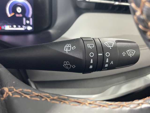 クライスラー・ジープ ジープ コンパス リミテッド 神奈川県 2022(令4)年 1万km パール 純正ディスプレイオーディオ/Bluetooth フルセグ AppleCarPlay  USB/360°カメラ/アルパインプレミアムサウンド/衝突軽減ブレーキ/レーダークルーズコントロール/レーンキープアシスト/ブラインドスポットモニター/レザーシート/パワーシート/シートヒーター/メモリーシート/電動パーキングブレーキ/オートホールド/ダウンヒルアシストコントロール/パーキングアシスト/クリアランスソナー/アイドリングストップ/ETC/前後ドライブレコーダー/革巻きステアリング/ステアリングリモコン/LEDヘッドライト/オートライト/オートマチックハイビーム/フォグランプ/ヘッドライトレベライザー/ミラーヒーター/ルーフレール/純正フロアマット/純正18インチアルミホイール