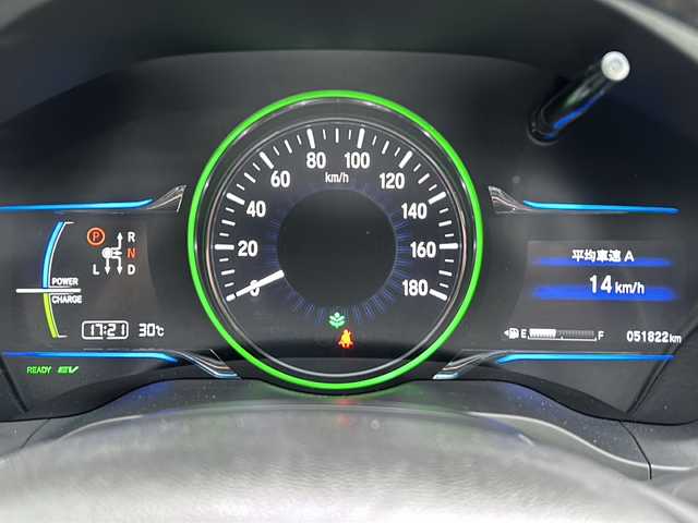 ホンダ ヴェゼル ハイブリッド X 山形県 2014(平26)年 5.2万km モルフォブルーP 禁煙車/４WD/寒冷地仕様/衝突軽減ブレーキ/クルーズコントロール/横滑り防止装置/フロント・バックカメラ/純正ナビ/（Bluetooth/ワンセグ/AM/FM）/ステアリングスイッチ/パドルシフト/電動パーキングブレーキ/DN席シートヒーター/スマートキー×２/取扱説明書/記録簿/ドアバイザー/純正アルミホイール