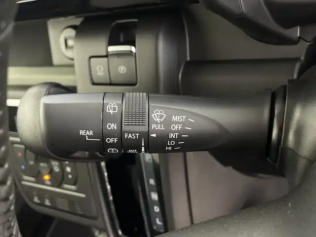 スズキ スペーシア ギア HYBRID XZ 鹿児島県 2024(令6)年 0.1千km モスグレーメタリック 純正ディスプレイオーディオ(ナビ機能付)/フルセグ BT/全方位カメラ/両側パワースライドドア/ヘッドアップディスプレイ/ハンドルヒーター/シートヒーター/USB入力端子/電子パーキング/AUTO HOLD/LEDヘッドライト/AUTOライト/オートマチックハイビーム/カーテンエアバッグ/コーナーセンサー/純正14インチアルミホイール/アイドリングストップ/ETC