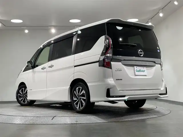 日産 セレナ ハイウェイスター V 愛知県 2021(令3)年 4.5万km ブリリアントホワイトパール 純正10インチナビ/（Bluetooth/AM/FM/フルセグTV）/フリップダウンモニター/衝突軽減ブレーキ/両側電動スライドドア/ハンズフリー/アラウンドビューモニター/レーダークルーズコントロール/LEDヘッドライト/ETC/ドライブレコーダー/コーナーセンサー/レーンキープアシスト/スマートキー/純正16インチAW/アイドリングストップ