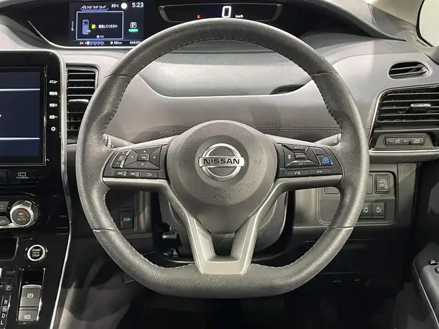 日産 セレナ ハイウェイスター V 愛知県 2021(令3)年 4.5万km ブリリアントホワイトパール 純正10インチナビ/（Bluetooth/AM/FM/フルセグTV）/フリップダウンモニター/衝突軽減ブレーキ/両側電動スライドドア/ハンズフリー/アラウンドビューモニター/レーダークルーズコントロール/LEDヘッドライト/ETC/ドライブレコーダー/コーナーセンサー/レーンキープアシスト/スマートキー/純正16インチAW/アイドリングストップ