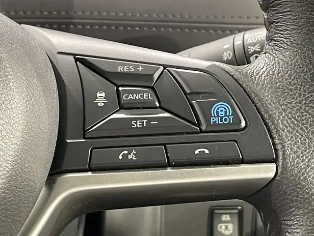 日産 セレナ ハイウェイスター V 愛知県 2021(令3)年 4.5万km ブリリアントホワイトパール 純正10インチナビ/（Bluetooth/AM/FM/フルセグTV）/フリップダウンモニター/衝突軽減ブレーキ/両側電動スライドドア/ハンズフリー/アラウンドビューモニター/レーダークルーズコントロール/LEDヘッドライト/ETC/ドライブレコーダー/コーナーセンサー/レーンキープアシスト/スマートキー/純正16インチAW/アイドリングストップ