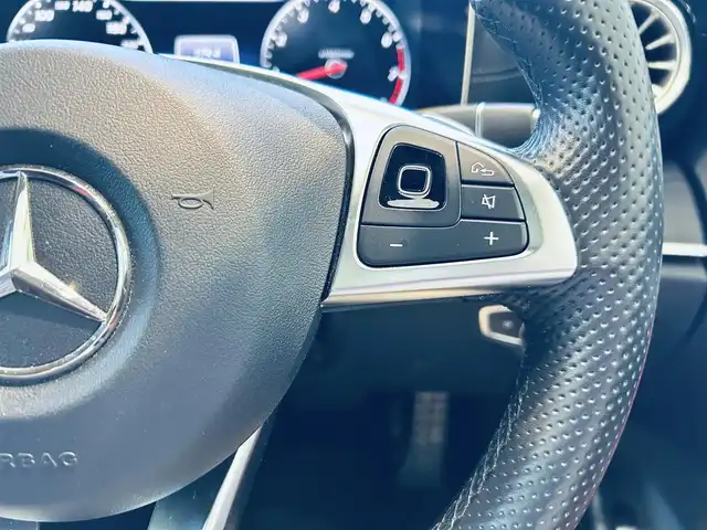 メルセデス・ベンツ Ｅ２００ クーペ スポーツ 大阪府 2017(平29)年 3.9万km パール レザーP/レーダーセーフティP/サンルーフ/HUD/Burmeste/ACC/純正ナビ/TV/360度カメラ/applecarplay/純正19インチAW/LEDヘッドライト/赤黒革/メモリ付きパワーシート/シートヒーター/パフュームアトマイザ