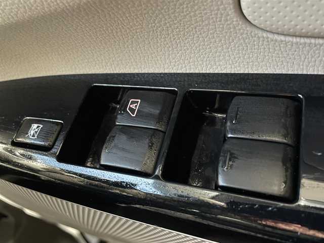 三菱 ｅＫワゴン E 熊本県 2019(平31)年 0.8万km アメジストブラック 社外ケンウッド製オーディオ（U340）/ドライブレコーダー/右前席シートヒーター/横滑り防止装置/キーレス/フロアマット/ドアバイザー/新車保証書/取扱説明書