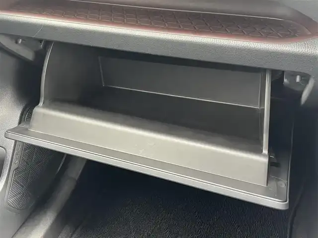 トヨタ ＲＡＶ４ G Zパッケージ 道央・札幌 2021(令3)年 8万km アティチュードブラックマイカ ・４WD/・ワンオーナー/・衝突軽減ブレーキ/・寒冷地仕様/・純正ナビ/　CD＆DVD＆BT＆HDMI＆TV/・バックカメラ/・コーナーセンサー/・レーンキープアシスト/・ブラインドスポットモニター/・デジタルインナーミラー/・パワーシート/・レザーシート/・パワーバックドア/・シートヒーター/・ダウンヒルアシスト/・レーダークルーズコントロール/・オートリトラミラー/・オートライト/・オートエアコン/・プッシュスタート/・スマートキー/・ワイパー熱線/・ステアリングヒーター/・純正AW＆夏タイヤ積込/・純正エンジンスターター/・ビルトインETC/・MT付きAT/・純正フロアマット/・ドアバイザー/・ウィンカーミラー/・フォグライト/・LEDヘッドライト/・スペアキー