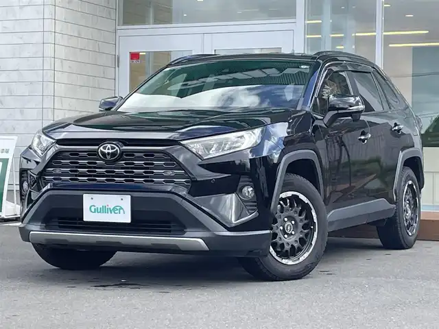 トヨタ ＲＡＶ４ G Zパッケージ 道央・札幌 2021(令3)年 8万km アティチュードブラックマイカ ・４WD/・ワンオーナー/・衝突軽減ブレーキ/・寒冷地仕様/・純正ナビ/　CD＆DVD＆BT＆HDMI＆TV/・バックカメラ/・コーナーセンサー/・レーンキープアシスト/・ブラインドスポットモニター/・デジタルインナーミラー/・パワーシート/・レザーシート/・パワーバックドア/・シートヒーター/・ダウンヒルアシスト/・レーダークルーズコントロール/・オートリトラミラー/・オートライト/・オートエアコン/・プッシュスタート/・スマートキー/・ワイパー熱線/・ステアリングヒーター/・純正AW＆夏タイヤ積込/・純正エンジンスターター/・ビルトインETC/・MT付きAT/・純正フロアマット/・ドアバイザー/・ウィンカーミラー/・フォグライト/・LEDヘッドライト/・スペアキー