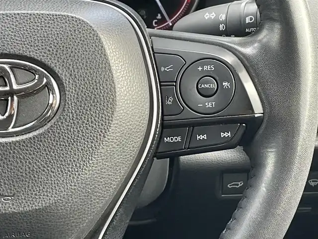 トヨタ ＲＡＶ４ G Zパッケージ 道央・札幌 2021(令3)年 8万km アティチュードブラックマイカ ・４WD/・ワンオーナー/・衝突軽減ブレーキ/・寒冷地仕様/・純正ナビ/　CD＆DVD＆BT＆HDMI＆TV/・バックカメラ/・コーナーセンサー/・レーンキープアシスト/・ブラインドスポットモニター/・デジタルインナーミラー/・パワーシート/・レザーシート/・パワーバックドア/・シートヒーター/・ダウンヒルアシスト/・レーダークルーズコントロール/・オートリトラミラー/・オートライト/・オートエアコン/・プッシュスタート/・スマートキー/・ワイパー熱線/・ステアリングヒーター/・純正AW＆夏タイヤ積込/・純正エンジンスターター/・ビルトインETC/・MT付きAT/・純正フロアマット/・ドアバイザー/・ウィンカーミラー/・フォグライト/・LEDヘッドライト/・スペアキー