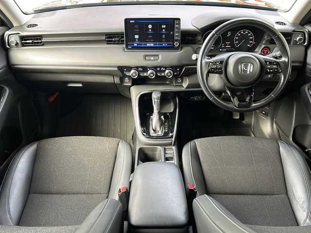 ホンダ ヴェゼル ハイブリッド e:HEV Z 鳥取県 2021(令3)年 7.1万km クリスタルブラックパール ワンオーナー/スマートキーx2個/ハーフレザーシート/パワーテールゲート/プリクラッシュセーフティ/ブラインドスポットモニタリング/アダクティブクルーズ/レーンデパーチャー/クリアランスソナー/ドライブレコーダー/ダウンヒルアシスト/ギャザーズインターナビ/フルセグ・Bluetooth/バックカメラ/ハンドルヒーター/前席シートヒーター/オートエアコン/オートワイパー/オートライト/オートリトラクトミラー/LEDヘッドライト/USB入力/ETCユニット/保証書・取説