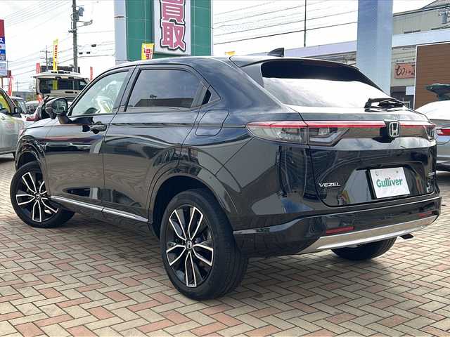 ホンダ ヴェゼル ハイブリッド e:HEV Z 鳥取県 2021(令3)年 7.1万km クリスタルブラックパール ワンオーナー/スマートキーx2個/ハーフレザーシート/パワーテールゲート/プリクラッシュセーフティ/ブラインドスポットモニタリング/アダクティブクルーズ/レーンデパーチャー/クリアランスソナー/ドライブレコーダー/ダウンヒルアシスト/ギャザーズインターナビ/フルセグ・Bluetooth/バックカメラ/ハンドルヒーター/前席シートヒーター/オートエアコン/オートワイパー/オートライト/オートリトラクトミラー/LEDヘッドライト/USB入力/ETCユニット/保証書・取説