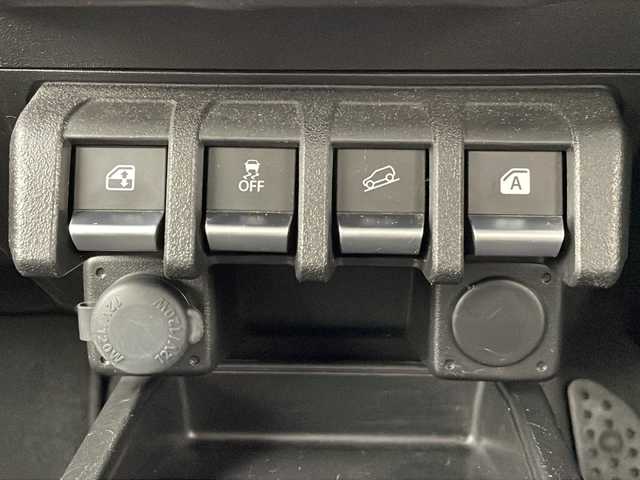 スズキ ジムニー XC 宮城県 2024(令6)年 3.4万km ピュアホワイトP 社外ナビ/バックカメラ/Ｂｌｕｅｔｏｏｔｈ/デュアルカメラブレーキサポート/クルーズコントロール/レーンディパーチャーアラート/バックソナー/ＤＮシートヒーター/ＬＥＤヘッドライト