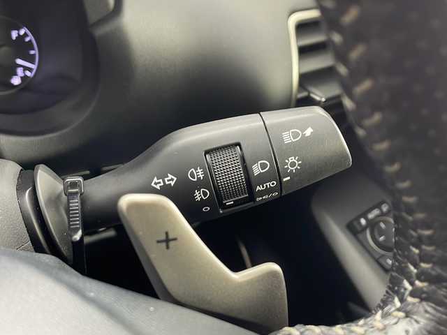 レクサス ＮＸ 300h Fスポーツ 愛知県 2020(令2)年 5.7万km ホワイトノーヴァガラスフレーク パノラマルーフ/三眼LEDヘッドライト/パノラミックビューモニター/純正ナビ/【Bluetooth/フルセグTV/USB/CD/DVD】/衝突被害軽減ブレーキ/コーナーセンサー/ブラインドスポットモニター/レーンアシスト/レーダークルーズコントロール/パドルシフト/ステアリングヒーター/黒革シート/メモリーシート/パワーシート/ベンチレーション（D/N）/シートヒーター（D/N）/電動リアゲート/前後ドライブレコーダー/プッシュスタート/スマートキー/カードキー/スペアキー/オートマチックハイビーム/電動格納ミラー/純正18インチアルミホイール