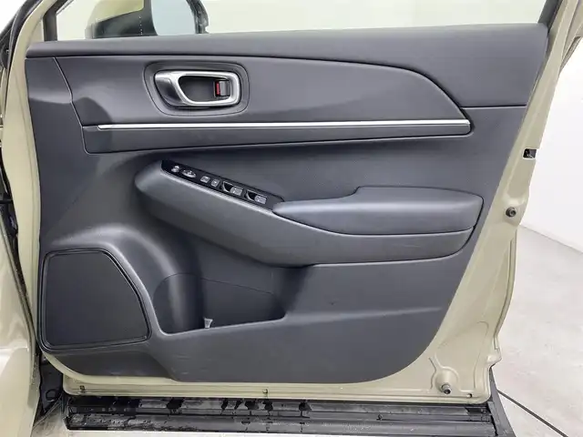 ホンダ ヴェゼル ハイブリッド e:HEV Z 富山県 2023(令5)年 2.9万km サンドカーキパール ワンオーナー/寒冷地仕様/社外9型ナビ【MDV-M909HDF】/(AM/FM/CD/DVD?SD/USB/BT/HDMI)/フルセグTV/バックカメラ/衝突被害軽減ブレーキ/レーンキープアシスト/アダプティブクルーズコントロール/ブラインドスポットモニター/クリアランスソナー/アダプティブハイビーム/LEDヘッドライト/電動リアゲート/ハーフレザーシート/前席シートヒーター/ETC/ドライブレコーダー前後/ステアリングヒーター/ステアリングカバー/スマートキー×２/プッシュスタート/純正18インチAW/ドアバイザー/取扱説明書/保証書