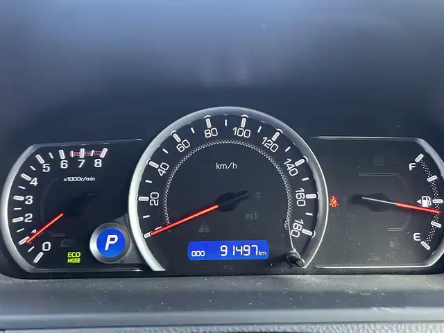 トヨタ ノア G 長崎県 2015(平27)年 9.2万km ホワイトパールクリスタルシャイン 片側パワースライドドア/ディーラーOP/SDナビ【NSZN-W64T】/・Bluetooth接続/・フルセグTV/・DVD再生/バックカメラ/クルーズコントロール/ETC/LEDオートヘッドライト/フォグライト/オートマチックハイビーム/アイドリングストップ/横すべり防止装置/ドライブレコーダー/MTモード付AT/オールオートPW/ISOFIX