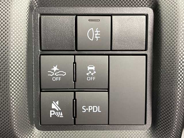 トヨタ ライズ Z 大阪府 2025(令7)年 0.1千km シャイニングホワイトパール 登録済未使用車/スマートアシスト/・衝突回避支援ブレーキ機能 ・衝突警報機能/・車線逸脱警報機能 ・車線逸脱抑制制御機能/・ふらつき警報 ・路側逸脱警報/・ブレーキ制御付誤発進抑制機能/・先行車発進お知らせ機能/・アダプティブドライビングハイビーム ・コーナーセンサー/・標識認識機能（進入禁止/最高速度/一時停止）/・アダプティブクルーズコントロール ・サイドビューランプ/・レーンキープコントロール/純正ディスプレイオーディオ/フルセグTV/Bluetooth/FM/AM/HDMI/前席シートヒーター/オートホールド/革巻ステアリング/ウィンカーミラー/フォグランプ