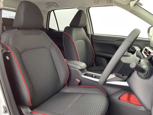 トヨタ ライズ Z 大阪府 2025(令7)年 0.1千km シャイニングホワイトパール 登録済未使用車/スマートアシスト/・衝突回避支援ブレーキ機能 ・衝突警報機能/・車線逸脱警報機能 ・車線逸脱抑制制御機能/・ふらつき警報 ・路側逸脱警報/・ブレーキ制御付誤発進抑制機能/・先行車発進お知らせ機能/・アダプティブドライビングハイビーム ・コーナーセンサー/・標識認識機能（進入禁止/最高速度/一時停止）/・アダプティブクルーズコントロール ・サイドビューランプ/・レーンキープコントロール/純正ディスプレイオーディオ/フルセグTV/Bluetooth/FM/AM/HDMI/前席シートヒーター/オートホールド/革巻ステアリング/ウィンカーミラー/フォグランプ