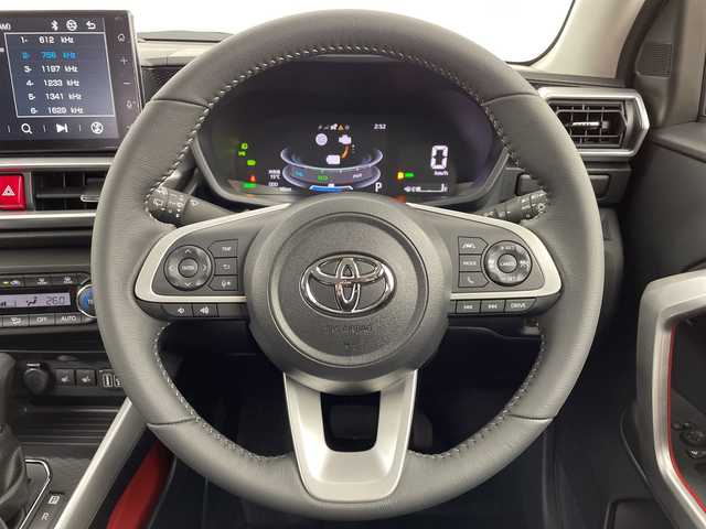 トヨタ ライズ Z 大阪府 2025(令7)年 0.1千km シャイニングホワイトパール 登録済未使用車/スマートアシスト/・衝突回避支援ブレーキ機能 ・衝突警報機能/・車線逸脱警報機能 ・車線逸脱抑制制御機能/・ふらつき警報 ・路側逸脱警報/・ブレーキ制御付誤発進抑制機能/・先行車発進お知らせ機能/・アダプティブドライビングハイビーム ・コーナーセンサー/・標識認識機能（進入禁止/最高速度/一時停止）/・アダプティブクルーズコントロール ・サイドビューランプ/・レーンキープコントロール/純正ディスプレイオーディオ/フルセグTV/Bluetooth/FM/AM/HDMI/前席シートヒーター/オートホールド/革巻ステアリング/ウィンカーミラー/フォグランプ