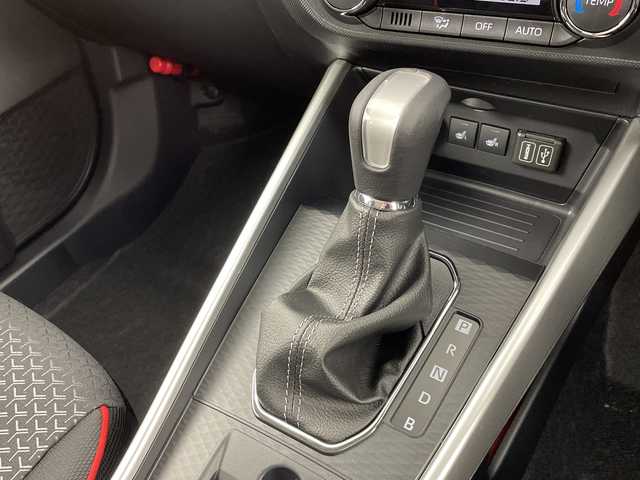 トヨタ ライズ Z 大阪府 2025(令7)年 0.1千km シャイニングホワイトパール 登録済未使用車/スマートアシスト/・衝突回避支援ブレーキ機能 ・衝突警報機能/・車線逸脱警報機能 ・車線逸脱抑制制御機能/・ふらつき警報 ・路側逸脱警報/・ブレーキ制御付誤発進抑制機能/・先行車発進お知らせ機能/・アダプティブドライビングハイビーム ・コーナーセンサー/・標識認識機能（進入禁止/最高速度/一時停止）/・アダプティブクルーズコントロール ・サイドビューランプ/・レーンキープコントロール/純正ディスプレイオーディオ/フルセグTV/Bluetooth/FM/AM/HDMI/前席シートヒーター/オートホールド/革巻ステアリング/ウィンカーミラー/フォグランプ