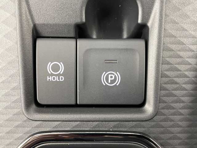 トヨタ ライズ Z 大阪府 2025(令7)年 0.1千km シャイニングホワイトパール 登録済未使用車/スマートアシスト/・衝突回避支援ブレーキ機能 ・衝突警報機能/・車線逸脱警報機能 ・車線逸脱抑制制御機能/・ふらつき警報 ・路側逸脱警報/・ブレーキ制御付誤発進抑制機能/・先行車発進お知らせ機能/・アダプティブドライビングハイビーム ・コーナーセンサー/・標識認識機能（進入禁止/最高速度/一時停止）/・アダプティブクルーズコントロール ・サイドビューランプ/・レーンキープコントロール/純正ディスプレイオーディオ/フルセグTV/Bluetooth/FM/AM/HDMI/前席シートヒーター/オートホールド/革巻ステアリング/ウィンカーミラー/フォグランプ