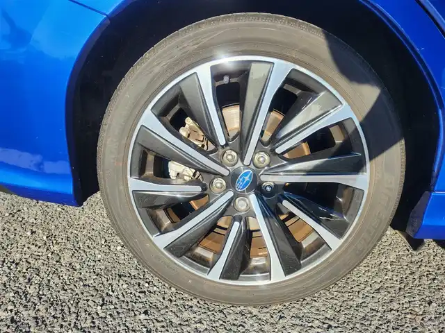 スバル レヴォーグ 1．8STIスポーツ EX 岩手県 2021(令3)年 2.7万km WRブルーパール 4WD/純正11.6型ナビ/フルセグTV/ハンズフリーパワーバックドア/バックモニター/ビルトインETC/全車速追従機能付クルーズコントロール/衝突被害軽減ブレーキ/後退時ブレーキアシスト/車線逸脱防止支援システム/前後誤発進抑制/渋滞時ハンズオフアシスト/車線変更支援/カーブ前抑制機能/料金所前速度制御/スマートリアビューミラー/ステアリング連動フルLEDヘッドランプ/革巻きステアリング/パドルシフト/本革シート/全席シートヒーター/前席パワーシート/運転席ポジションメモリー/純正18インチアルミホイール/スマートキー/プッシュエンジンスタート/禁煙車