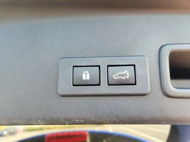 スバル レヴォーグ 1．8STIスポーツ EX 岩手県 2021(令3)年 2.7万km WRブルーパール 4WD/純正11.6型ナビ/フルセグTV/ハンズフリーパワーバックドア/バックモニター/ビルトインETC/全車速追従機能付クルーズコントロール/衝突被害軽減ブレーキ/後退時ブレーキアシスト/車線逸脱防止支援システム/前後誤発進抑制/渋滞時ハンズオフアシスト/車線変更支援/カーブ前抑制機能/料金所前速度制御/スマートリアビューミラー/ステアリング連動フルLEDヘッドランプ/革巻きステアリング/パドルシフト/本革シート/全席シートヒーター/前席パワーシート/運転席ポジションメモリー/純正18インチアルミホイール/スマートキー/プッシュエンジンスタート/禁煙車