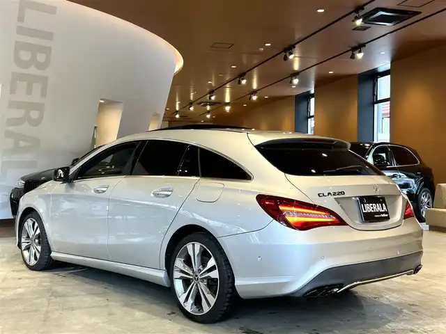 メルセデス・ベンツ ＣＬＡ２２０