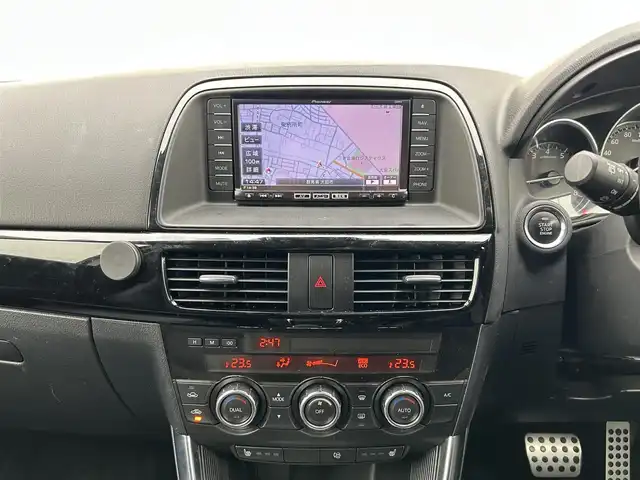 マツダ ＣＸ－５ 25S Lパッケージ 群馬県 2014(平26)年 9.1万km クリスタルホワイトパールマイカ 社外メモリナビ（CA9PA）/　BTオーディオ、USB、HDMI、FM/AM/ワンセグTV/BOSEサウンドスピーカー/バックカメラ、左サイドカメラ/レザーシート/シートヒーター（運転席、助手席）/パワーシート（運転席）/クルーズコントロール/TCS（トラクションコントロール）/RVM（リヤビークルモニタリングシステム）/AFS（アダプティブフロントライティングシステム）/i-stop/前側ドライブレコーダー/ビルトインETC/電動格納ミラー/プッシュスタート/純正フロアマット/ドアバイザー/社外17インチアルミホイール/社外グリル