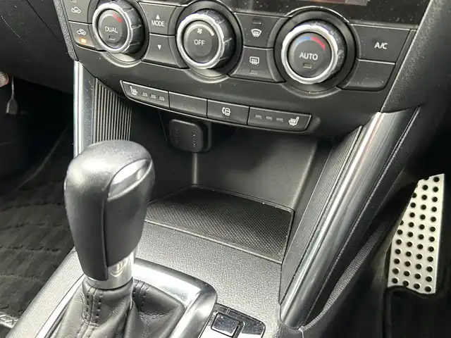 マツダ ＣＸ－５ 25S Lパッケージ 群馬県 2014(平26)年 9.1万km クリスタルホワイトパールマイカ 社外メモリナビ（CA9PA）/　BTオーディオ、USB、HDMI、FM/AM/ワンセグTV/BOSEサウンドスピーカー/バックカメラ、左サイドカメラ/レザーシート/シートヒーター（運転席、助手席）/パワーシート（運転席）/クルーズコントロール/TCS（トラクションコントロール）/RVM（リヤビークルモニタリングシステム）/AFS（アダプティブフロントライティングシステム）/i-stop/前側ドライブレコーダー/ビルトインETC/電動格納ミラー/プッシュスタート/純正フロアマット/ドアバイザー/社外17インチアルミホイール/社外グリル