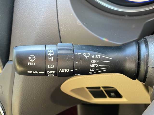 トヨタ ランドクルーザー プラド TX Lパッケージ 新潟県 2015(平27)年 5.2万km ホワイトパールクリスタルシャイン ワンオーナー/エンジンスターター/冬タイヤ積載/純正SDナビ/（DTV/DVD/Bluetooth）/フロントカメラ/サイドカメラ/バックカメラ/４WD/センターデフロック/クルーズコントロール/コーナーセンサー/ビルドインETC/ドライブレコーダー/自動防眩ミラー/ベージュレザーシート/前席シートヒーター/前席電動シート/オートライト/フォグランプ/ウィンカーミラー/ドアバイザー/スペアキー×１