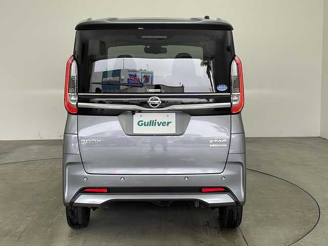日産 ルークス ハイウェイスター X 兵庫県 2021(令3)年 0.3万km チタニウムグレーメタリック ・純正9インチナビ＆＆BT＆DVD＆CD/・アラウンドビューモニター/・シートヒーター/・インテリジェント エマージェンシーブレーキ/・フロント&バックソナー/・踏み間違い衝突防止アシスト/・インテリジェント LI/・インテリジェント FCW/・インテリジェント DA/・先行車発進お知らせ/・ハイビームアシスト/・標識検知機能/・ハンズフリーオートスライドドア/・パワースライドドア/・純正ドライブレコーダー/・LEDヘッドライト/・リヤシーリングファン/・ロールサンシェード/・LEDライト&LEDフォグ/・パーソナルテーブル/・前席シートヒーター/・スマートキー/・スペアキー